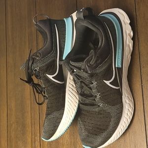 FINAL PRICE Nike Infinity React 2